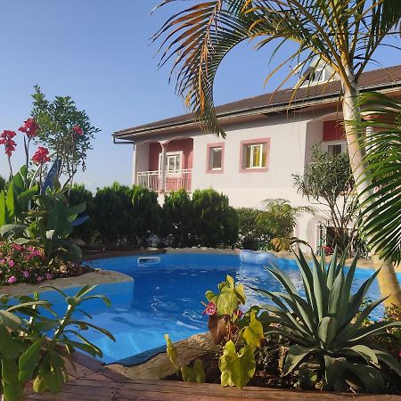 Residence Jardin Tropical Yaounde Exterior photo