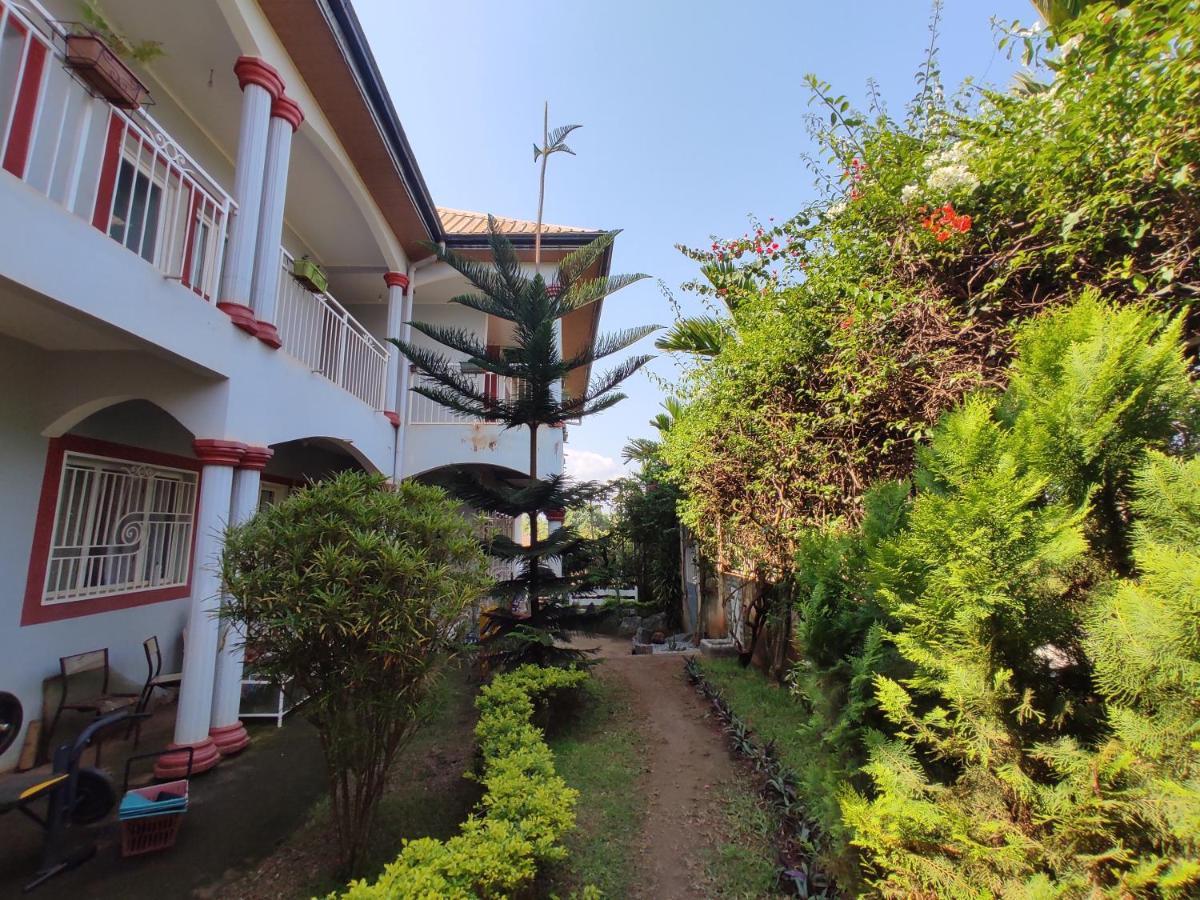 Residence Jardin Tropical Yaounde Exterior photo