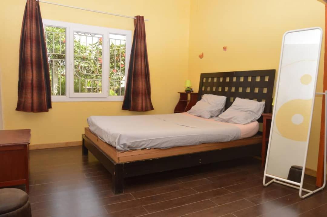 Residence Jardin Tropical Yaounde Exterior photo