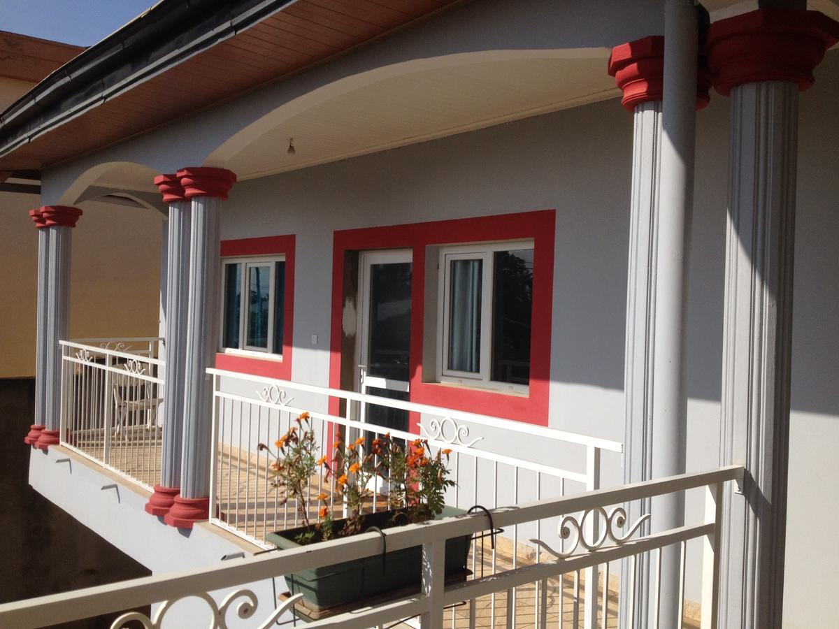 Residence Jardin Tropical Yaounde Exterior photo